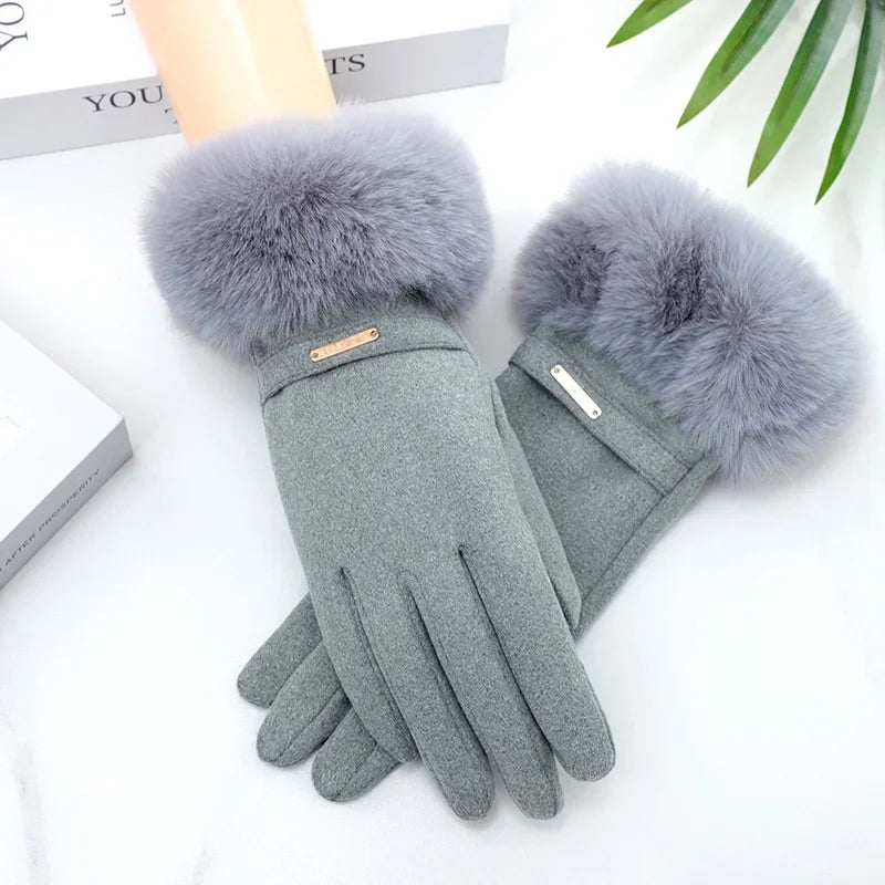 Plush Velvet Gloves